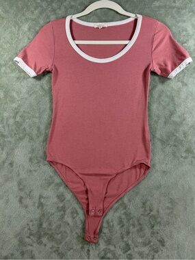 Heart & Hips Mauve Pink Tee with White Trim